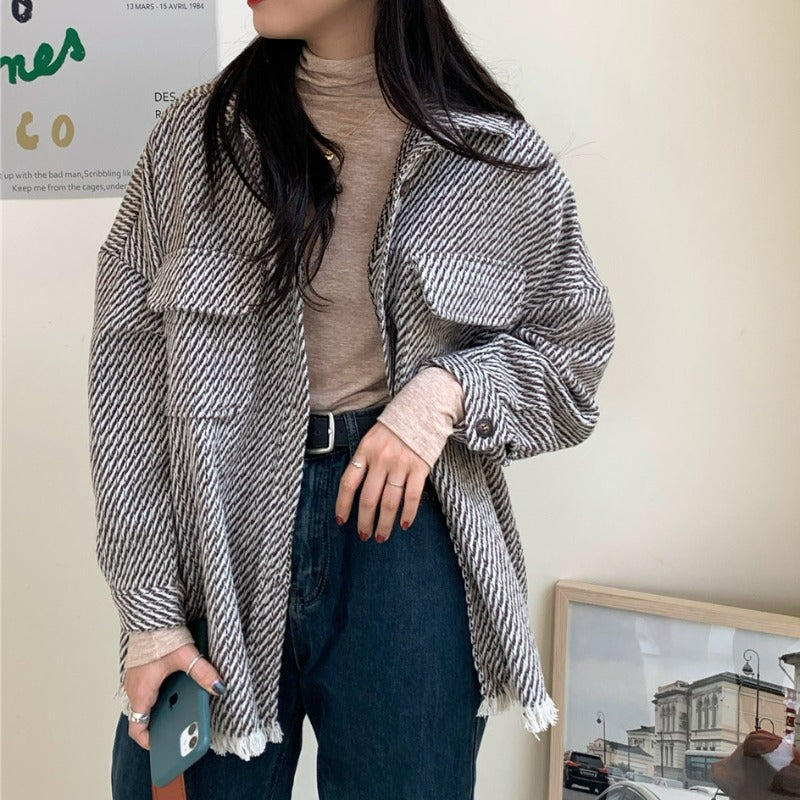 Medium-long shirt jacket — casual, versatile, modern